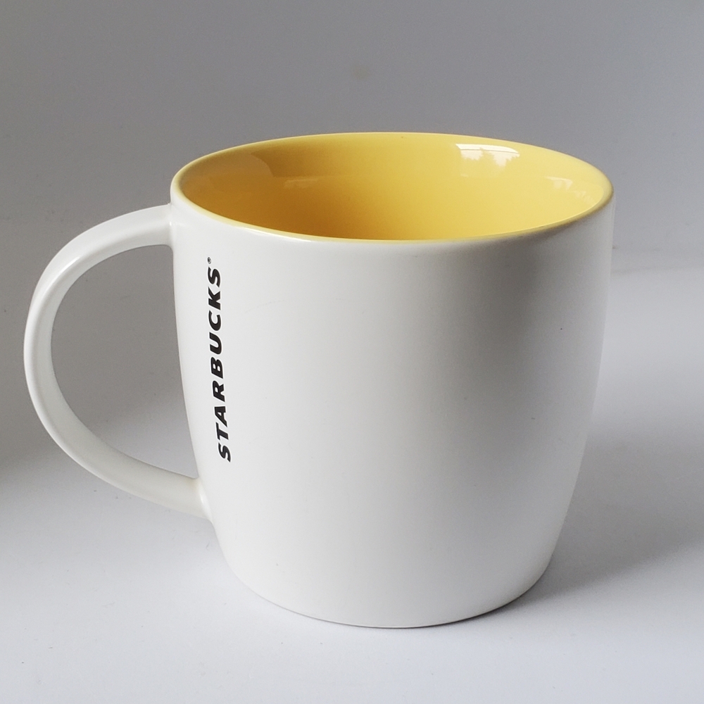 2011 Starbucks New Bone China Coffee Mug Tea Cup Yellow Interior 💛